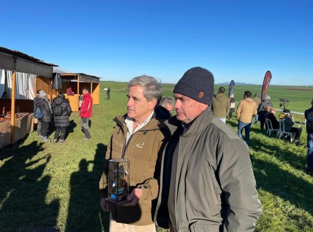 Asociación Española de cetrería y conservación de aves rapaces